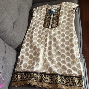 WESTSIDE LUXURY INDIAN KAFTAN NWT